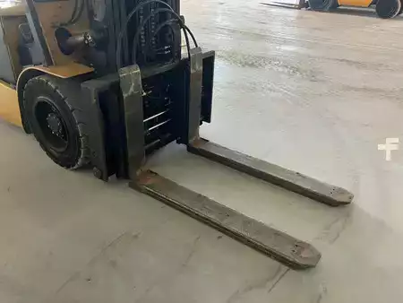 Carrelli elettrici 4 ruote 2009  CAT Lift Trucks EP30K-PAC (7)