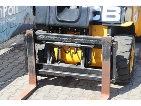 Empilhador telescópico-Fixo 2018  JCB 35D 4x4 (12)