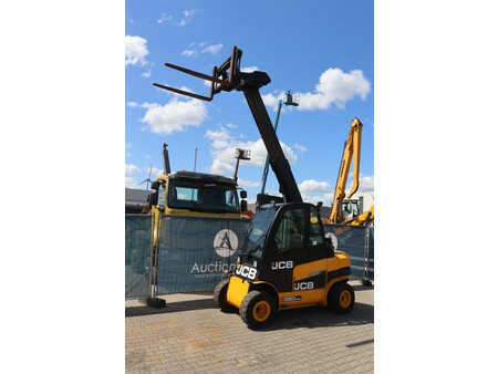 Empilhador telescópico-Fixo 2018  JCB 35D 4x4 (28)