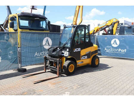 Empilhador telescópico-Fixo 2018  JCB 35D 4x4 (8)