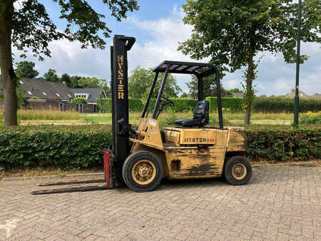 Empilhador diesel - Hyster H2.5XL (1)