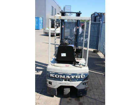 Carrelli elettrici 4 ruote - Komatsu FB13M-2 (4)