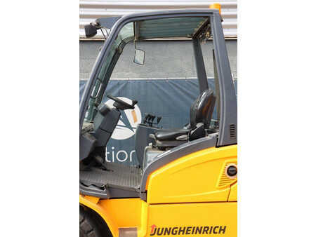 Gázüzemű targoncák 2006  Jungheinrich DFG 550 (13)