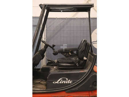 Elektromos 4 kerekű 2004  Linde E16C (15)