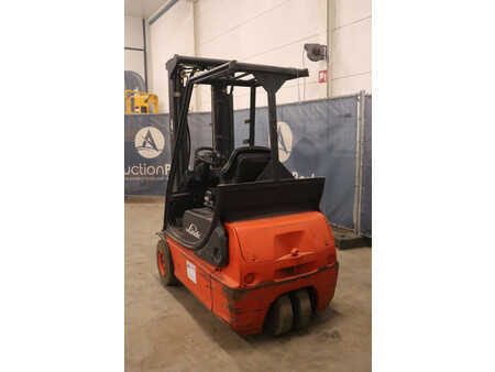 Elektromos 4 kerekű 2004  Linde E16C (3)