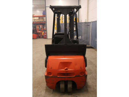 Elektromos 4 kerekű 2004  Linde E16C (4)