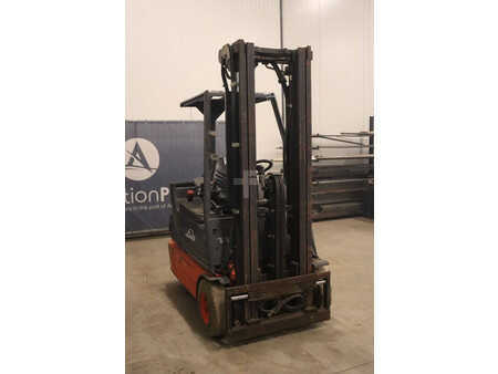 Elektromos 4 kerekű 2004  Linde E16C (6)