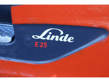 Carrelli elettrici 4 ruote 2014  Linde E25L-01 (15)
