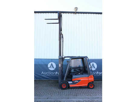 Carrelli elettrici 4 ruote 2014  Linde E25L-01 (30)