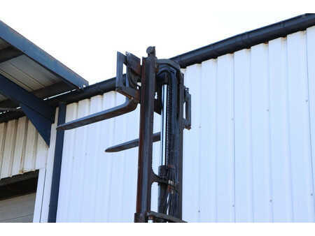 Carrelli elettrici 4 ruote 2014  Linde E25L-01 (32)