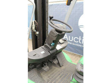 Treibgasstapler 2018  Cesab M325G (21)