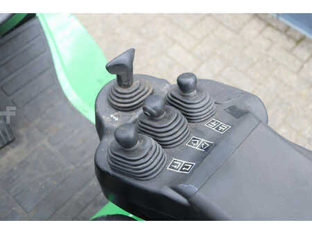 Treibgasstapler 2018  Cesab M325G (24)