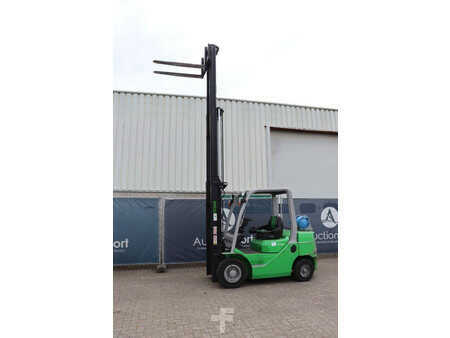 Treibgasstapler 2018  Cesab M325G (29)