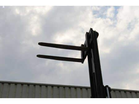 Treibgasstapler 2018  Cesab M325G (32)