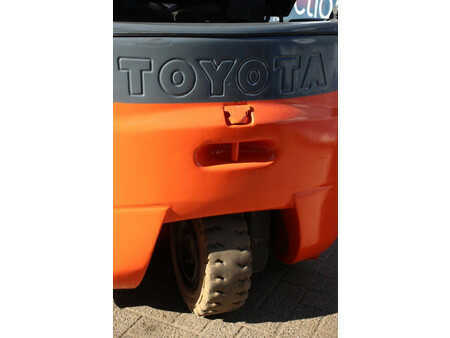 Chariots électriques à 4 roues - Toyota Tonero 15 (14)