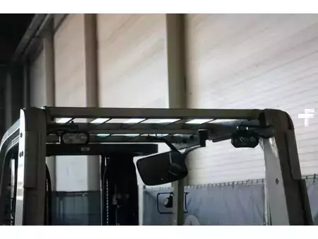 Chariots électriques à 4 roues 2016  Unicarriers AG1N1L18Q (16)