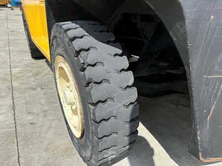 Diesel truck - Yale GDP140-HUBV118 (15)