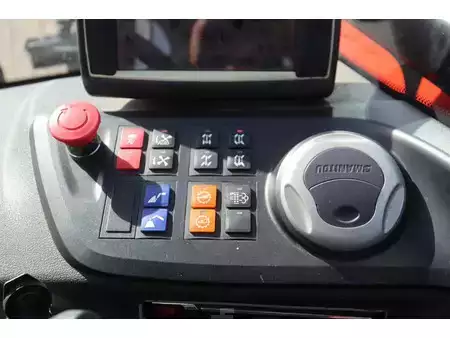 Sollevatori telescopici rigidi 2018  Manitou MLT 741-140 V+ (38)