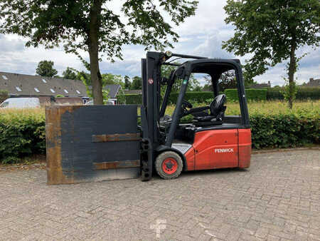 Elektro 4 Rad 2007  Linde E16-00 (1)