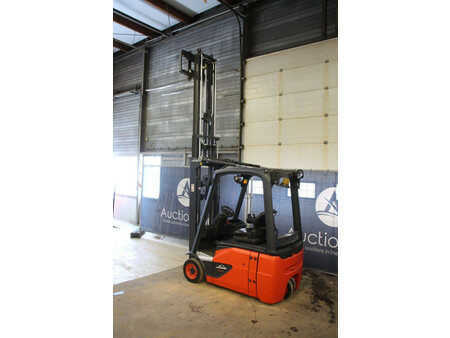 Elektryczne 4-kołowe - Linde E16 (29)