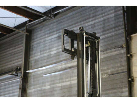 Elektryczne 4-kołowe - Linde E16 (30)