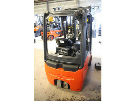 Elektryczne 4-kołowe - Linde E16 (5)