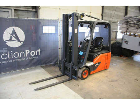 Elektryczne 4-kołowe - Linde E16 (8)