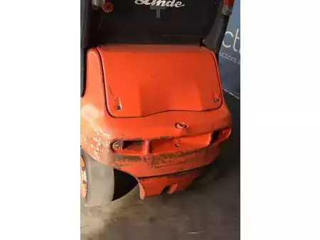Eléctrico - 4 rodas - Linde E20P (18)