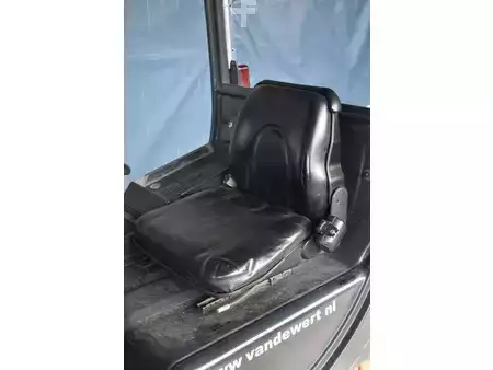 Eléctrico - 4 rodas - Linde E20P (27)