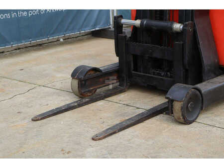 Retráctil 1997  Linde R16 (10)