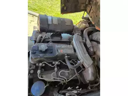 Chariots élévateurs diesel 1990  Toyota FD30 (9)