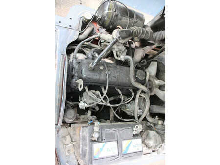 Wózki gazowe 2004  Nissan UD02A20PQ (18)