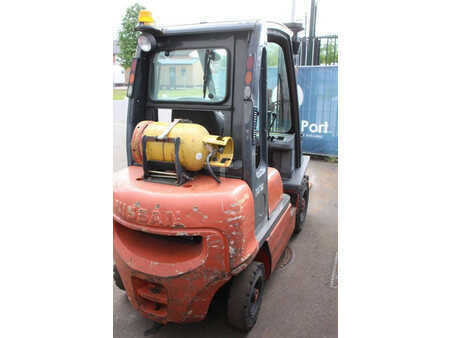 Wózki gazowe 2004  Nissan UD02A20PQ (5)