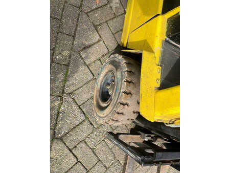 Chariots électriques à 4 roues 2011  Yale ERP15 (13)