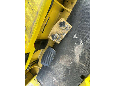 Chariots électriques à 4 roues 2011  Yale ERP15 (17)