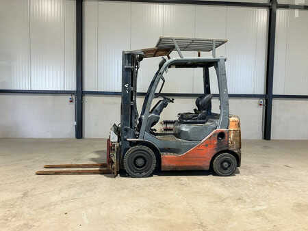 Carretilla elevadora GLP 2015  Toyota 02-8FDF18 (2)