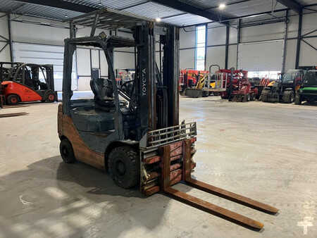 Carretilla elevadora GLP 2015  Toyota 02-8FDF18 (6)