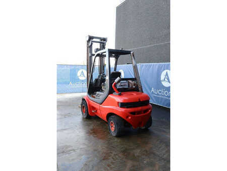 Diesel Forklifts 2001  Linde H30D-03 (4)