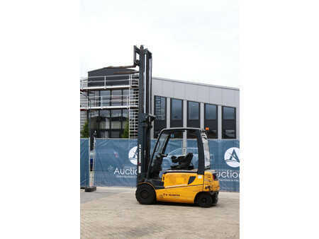 El Truck - 4-hjul 2010  Jungheinrich EFG 430 (37)