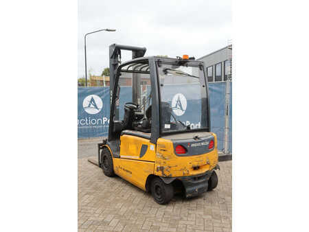 El Truck - 4-hjul 2010  Jungheinrich EFG 430 (4)