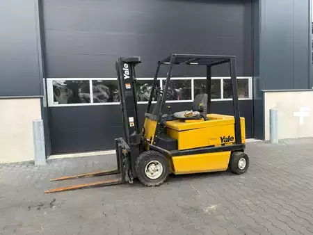 Elektro čtyřkolový VZV 1999  Yale ERP30 (1)