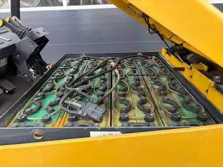 Elektro čtyřkolový VZV 1999  Yale ERP30 (12)