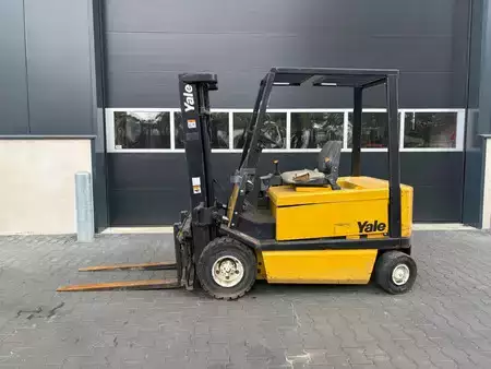 Elektro čtyřkolový VZV 1999  Yale ERP30 (2)