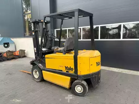 Elektro čtyřkolový VZV 1999  Yale ERP30 (3)