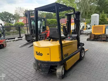Elektro čtyřkolový VZV 1999  Yale ERP30 (4)