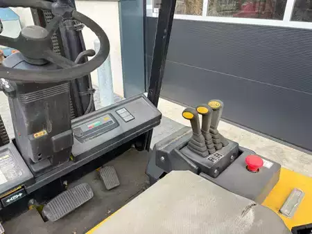 Elektro čtyřkolový VZV 1999  Yale ERP30 (9)