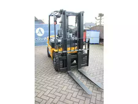 Dieselstapler 2025  JBC FD-32S (6)