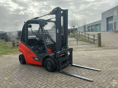 LPG VZV 2016  Fenwick H25T-02 (12)