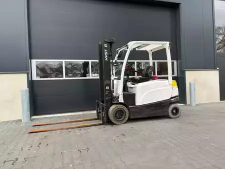 Sähkö - 4 pyör 2016  Hyster J2.5XN (1)
