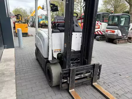 Sähkö - 4 pyör 2016  Hyster J2.5XN (7)